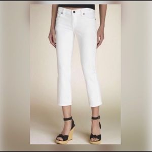 Citizens of Humanity white denim (never worn) 28